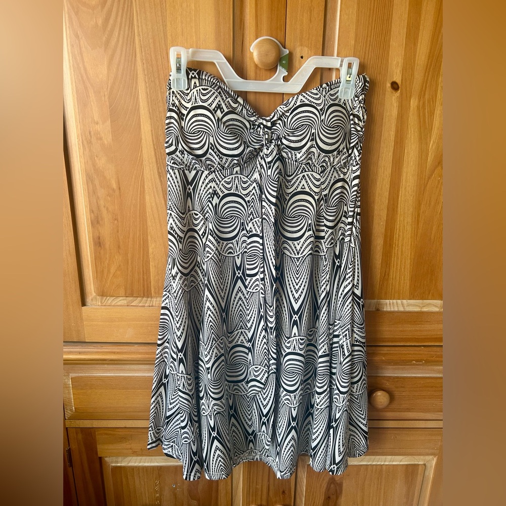 India Boutique L strapless mini